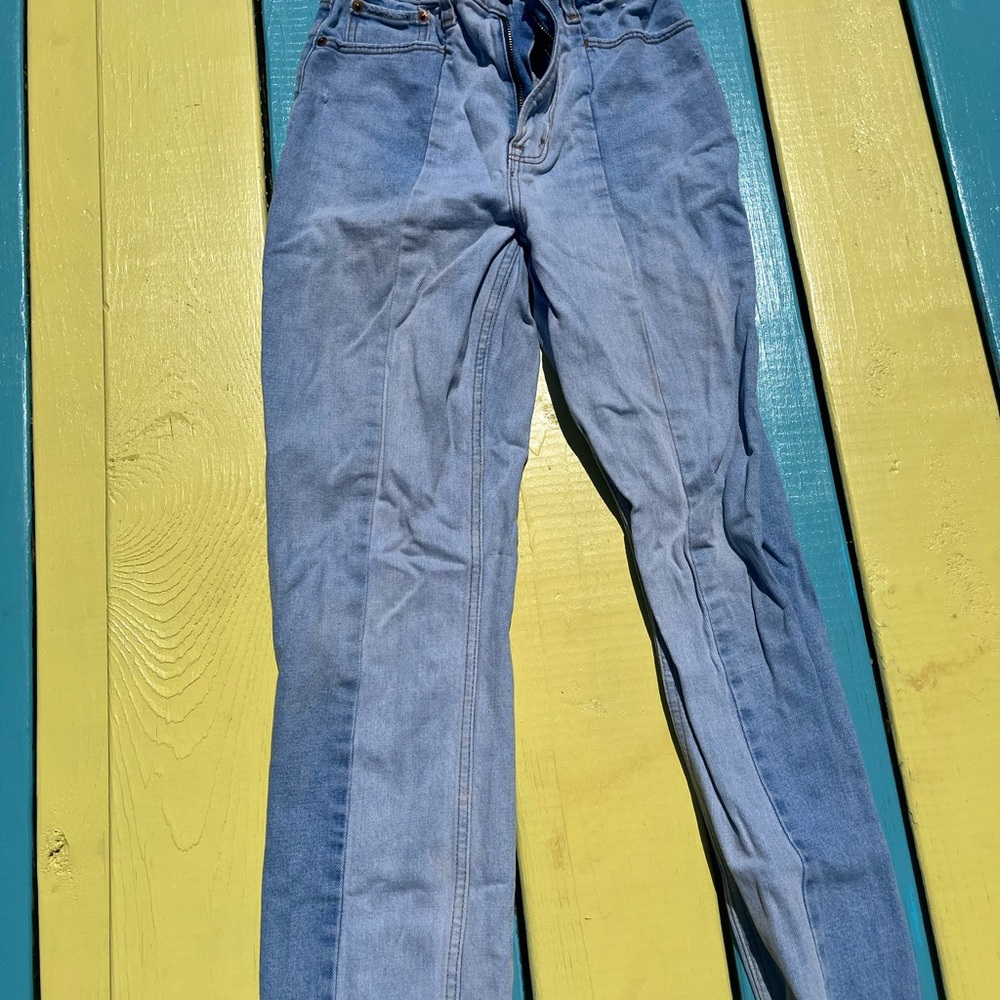 Light Blue Women's Jeans - Classic Stretch Denim